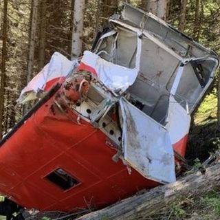 Tragedia del Mottarone, il cordoglio di Cgil, Cisl e Uil Varese ai famigliari delle vittime: «La giustizia faccia rapidamente il suo corso» Tragedia del Mottarone, il cordoglio di Cgil, Cisl e Uil Varese ai famigliari delle vittime: «La giustizia faccia rapidamente il suo corso»