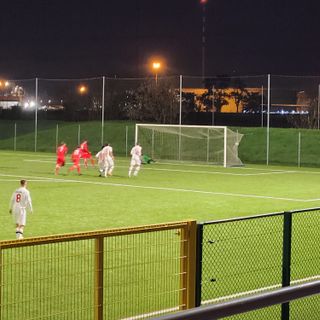 I primi due gol dell'Oltrepò alla Caronnese (foto sopra e prima immagine sotto nella gallery), il rigore parato a Corno e il 4-0 (seconda e terza foto in basso)