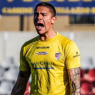 Elia Caprile, portiere del Bari, l'anno scorso alla Pro Patria (foto Marco Giussani)