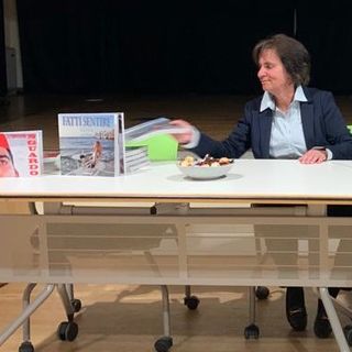 Paola Pellai presenta i suoi libri &quot;Il tempo di uno sguardo&quot; e &quot;Fatti sentire&quot;