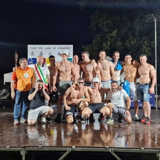 I vincitori di Vergiate del Palio del lago di Comabbio (foto dalla pagina Facebook del sindaco  Parrino)