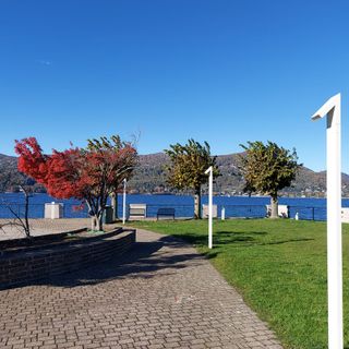 Il parco sul lungolago di Ranco il paese &quot;dei Brovelli&quot; dove il 12 agosto si terrà il primo raduno internazionale &quot;Brovelli Day&quot;