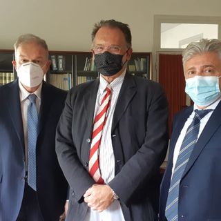 Il rettore dell’Università dell’Insubria Angelo Tagliabue, il giornalista Alessandro Cecchi Paone e il direttore generale Marco Cavallotti