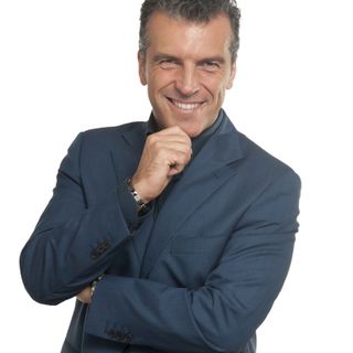 La celebre Roberto Re Leadership School ora accetta pagamenti  crypto con Utrust