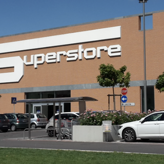 Pasqua e Pasquetta, i supermercati aperti in provincia di Varese