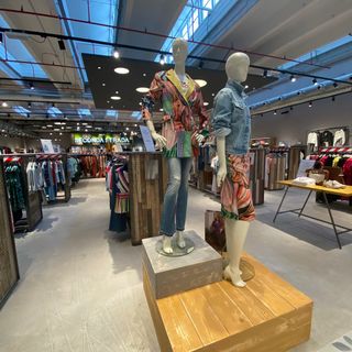 Seconda Strada investe e apre un nuovo punto vendita a Como: appuntamento a domani alle 11