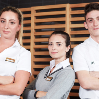 TROVALAVORO. I McDonald’s di Varese, Malnate, Solbiate Arno e Induno Olona sono alla ricerca di personale: ecco come candidarsi