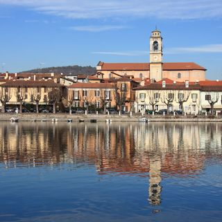 Sesto Calende, riaperta la casetta dell'acqua Sesto Calende, riaperta la casetta dell'acqua