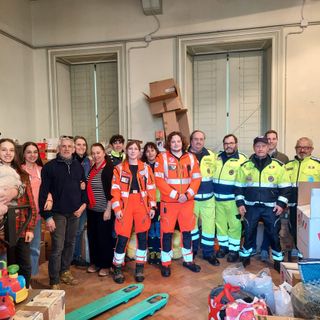 VIDEO E FOTO. E' Ternate la capitale provinciale della solidarietà per l'Ucraina: serve un Tir per portare tutti gli aiuti raccolti