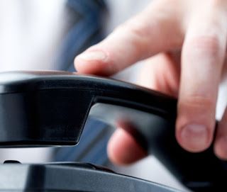 Leggiuno, il Comune avvisa i cittadini: «Attenti a possibili truffe telefoniche»