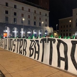 Cgil, Cisl, Uil e Anpi di Varese contro la manifestazione di ieri sera in centro: «La tragedia delle Foibe non può giustificare una parata dell'estrema destra»