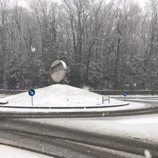 FOTO. Una festa dell'Immacolata con la neve in provincia: Varese imbiancata, pochi disagi
