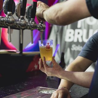 Varese Beer Festival: alla Schiranna 100 proposte artigianali da gustare, 500 posti a sedere e... in bocca al luppolo Varese Beer Festival: alla Schiranna 100 proposte artigianali da gustare, 500 posti a sedere e... in bocca al luppolo