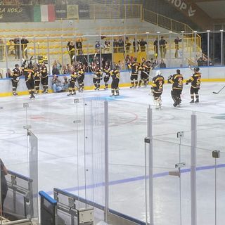Un pieno di entusiasmo per i Mastini dopo il giro di pista finale in attesa della Supercoppa di Cortina
