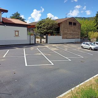 Terminati a Viggiù i lavori di ampliamento del parcheggio dell'area poste
