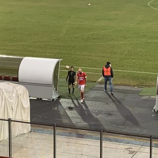 Viscomi esce dal campo a testa bassa: il Varese è stato nettamente battuto dalla Sanremese e la stagione si fa sempre più difficile