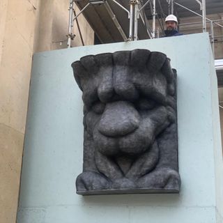 FOTO e VIDEO - Varese riscopre un altro dei suoi gioielli: i leoni &quot;guardiani&quot; del Bernascone
