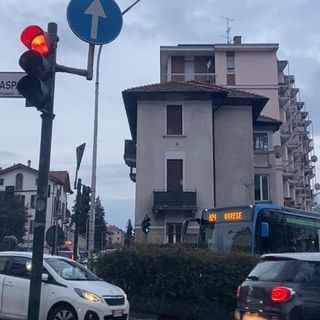 VIDEO. Varese, le sei alternative &quot;anti-code&quot; per non rimanere bloccati nel traffico