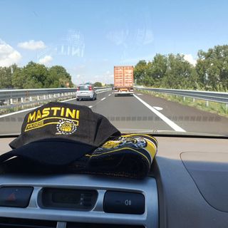 Road to Cortina: Franco Vanetti in viaggio da Roma alle Dolomiti in compagnia del giallonero
