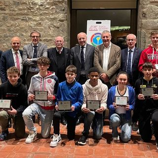 Anni Verdi 2023: al Panathlon Varese sfilata di giovani campioni con le stelle del Fair Play Marotta e Corbisiero