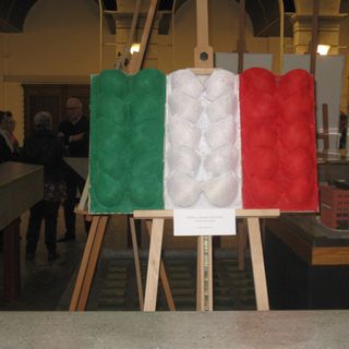 Un'immagine della mostra in Tribunale