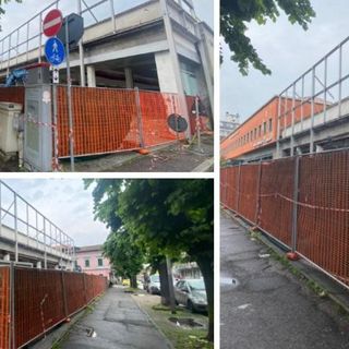 Ruspe al lavoro nell'ex stabile abbandonato e fatiscente che ospitava la Fiat in viale Belforte