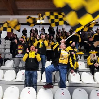 Lo straordinario pubblico del Varese arrivato in Trentino per non lasciare soli i Mastini