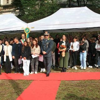 FOTO e VIDEO. A Laveno inaugurato il Belvedere Fiamme Gialle d'Italia