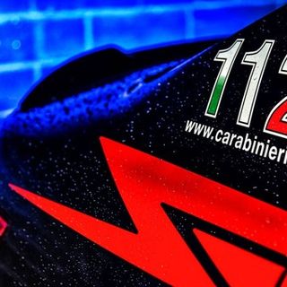 Va dai carabinieri per una denuncia ma viene arrestata. Era ricercata