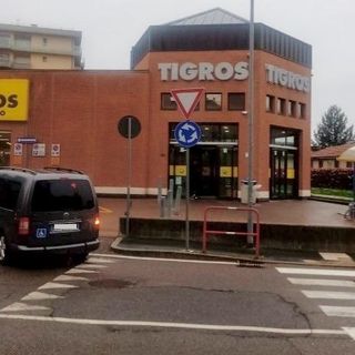 La segnaletica posizionata erroneamente a Giubiano