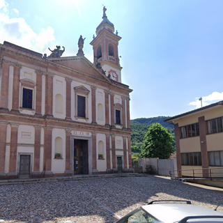Piazza della Chiesa, a Besano