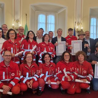 FOTO. Il tempo della gentilezza: benemerenze della Croce Rossa agli angeli dell'aiuto durante la pandemia