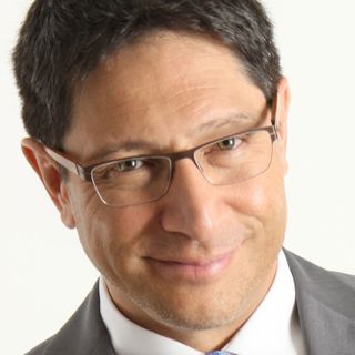 Il professore Giampaolo Perna