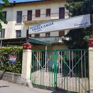 L'omaggio dei varesini a &quot;Campigli&quot;: «Un trancio ed eravamo felici. Riaprite ancora un giorno per un'ultima pizza»