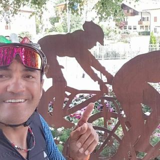 VIDEO. Claudio Chiappucci candidato a Varese per Caterina Cazzato: «Corro senza sponsor in una lista civica»