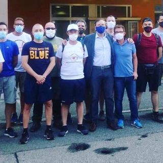 VIDEO. Trentacinque chilometri a piedi dal "Del Ponte" alla Pediatria di Busto nel nome di Chiara: «Nemmeno la grandine ci ferma perché non siamo soli» VIDEO. Trentacinque chilometri a piedi dal "Del Ponte" alla Pediatria di Busto nel nome di Chiara: «Nemmeno la grandine ci ferma perché non siamo soli»