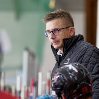 HOCKEY. I Mastini ci credono davvero: Devèze nuovo coach giallonero. In Francia è un'icona