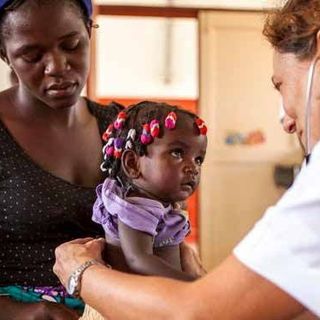 In Salone Estense la mostra “Sguardi capovolti. Quando l’incontro rovescia i punti di vista”