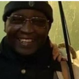 Ciao Cico, sono uno di quelli cui dispensi sorrisi. La solidarietà di Varese è un ombrello più grande di quelli che volevano rubarti