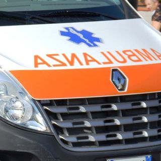 Tragedia a Castelletto Ticino: pensionato muore investito dal camion della nettezza urbana