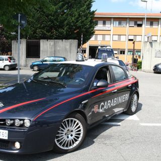 Furto a "Le Corti", due minorenni denunciati dai carabinieri