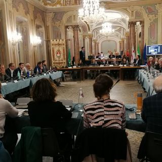 LA REAZIONE. Nuovi arresti per Mensa dei Poveri. Pinti (Lega): «Se qualcuno ha sbagliato giusto che paghi, spero si faccia chiarezza». Galparoli (Fi): «Solidarietà a Paolo e Lara» LA REAZIONE. Nuovi arresti per Mensa dei Poveri. Pinti (Lega): «Se qualcuno ha sbagliato giusto che paghi, spero si faccia chiarezza». Galparoli (Fi): «Solidarietà a Paolo e Lara»