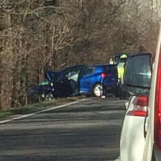 Scontro tra due auto lungo la Provinciale 19. Due persone soccorse a Gorla Minore