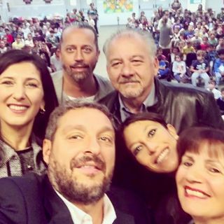 Cavaria e l'obiettivo di una scuola &quot;green&quot;: consegnate 337 borracce agli studenti. «Faranno risparmiare 68.400 bottiglie in un anno»