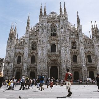Sabato in Duomo l'ordinazione degli 11 sacerdoti novelli: ci sono anche due varesini