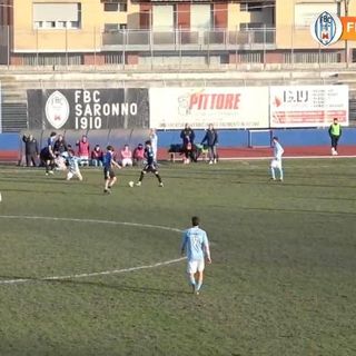 L'espulsione di Minuzzi per doppio giallo (foto tratta dalla diretta di Paolozerbi.com)