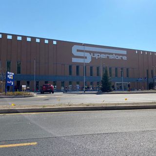 Aperta la nuova Esselunga di viale Europa: navetta gratuita dal vecchio negozio di viale Borri