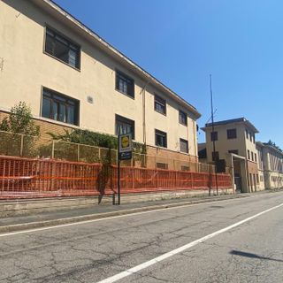 Il tratto di via Sanvito dove oggi e domani potrebbero esserci disagi al traffico per i lavori di demolizione all'ex Aermacchi