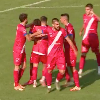 Leo Stanzani festeggiato dai compagni