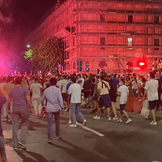 I festeggiamenti di ieri in centro a Varese (foto generica)